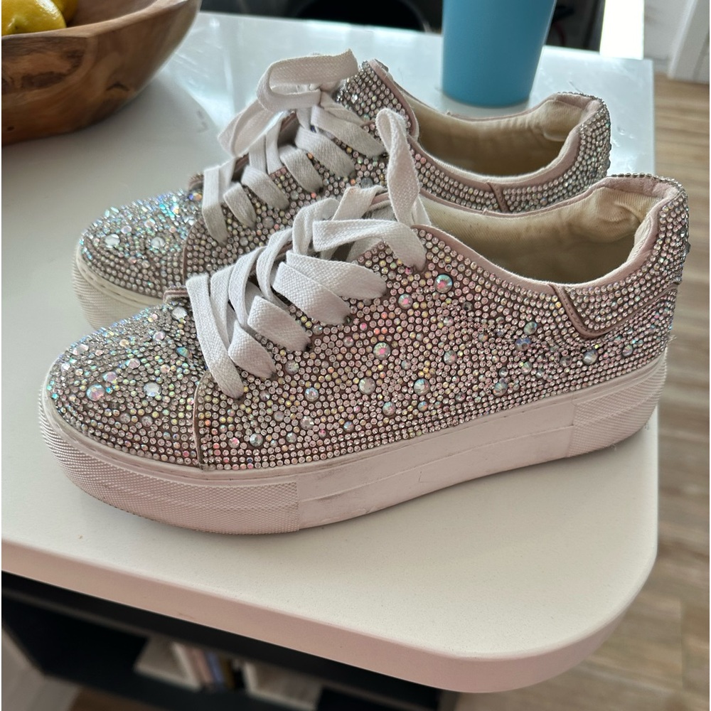 Matisse Julia sneaker in clear rhinestone size 6